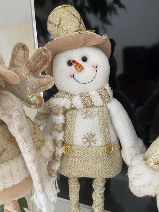 Новорічні святкові іграшки гноми , сніговики , олені