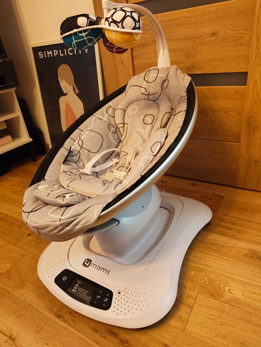 Leżaczek / Bujaczek 4moms mamaRoo 4 z wkładką dla noworodków