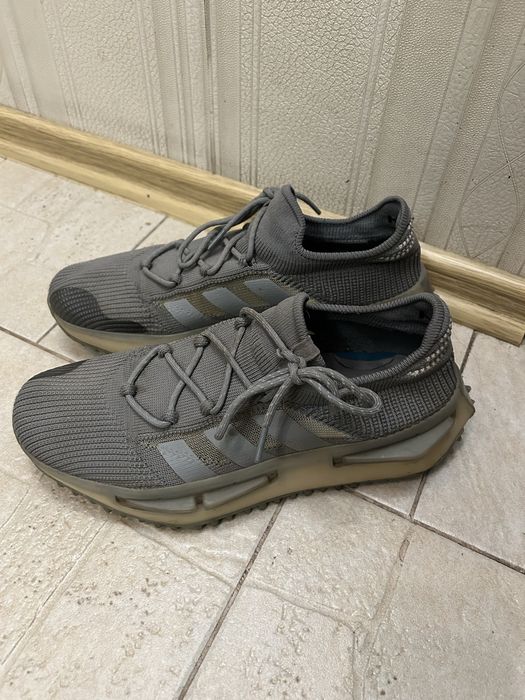 Кросівки Adidas 43р