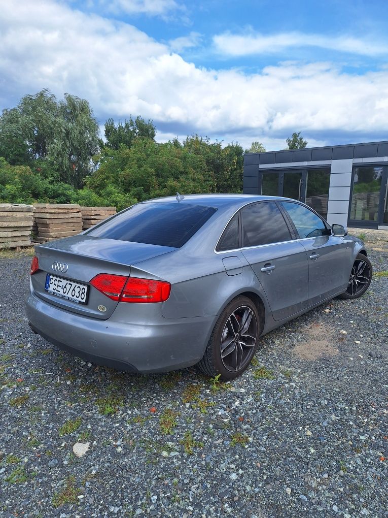 Audi A4B8 S line