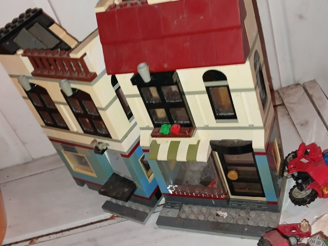 Разные постройки из Лего Сити и зв