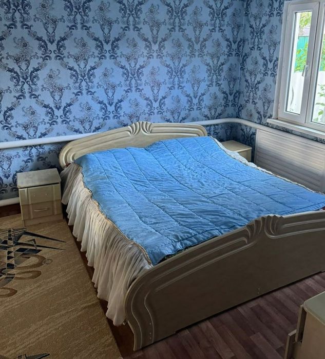 Мебель спальня гарний стан