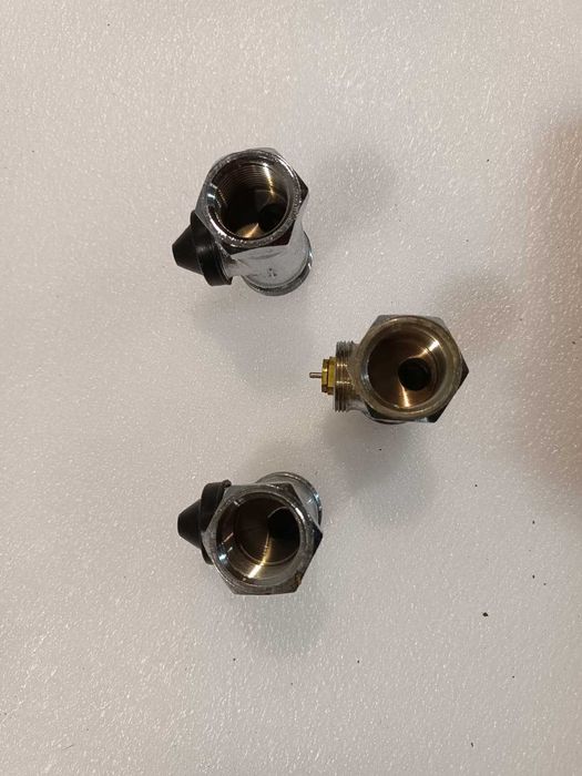 Zawory grzewcze HONEYWELL i automat. odpowietrzniki grzejników CALEFFI