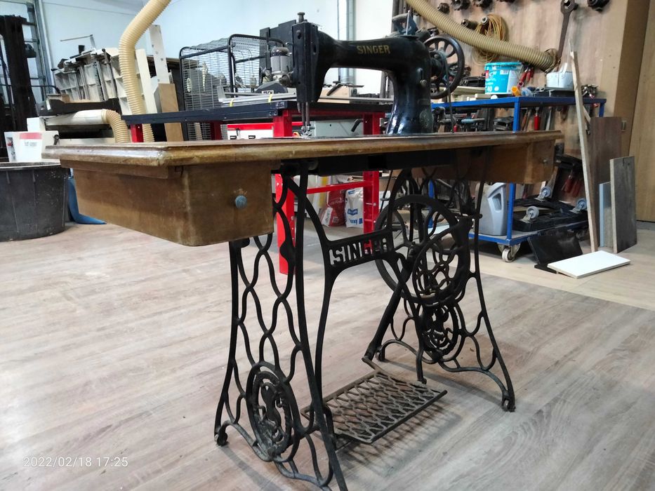 SINGER - Maszyna do szycia Manfg CO 16 K 36