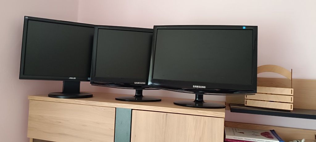 Sprzedam monitory
