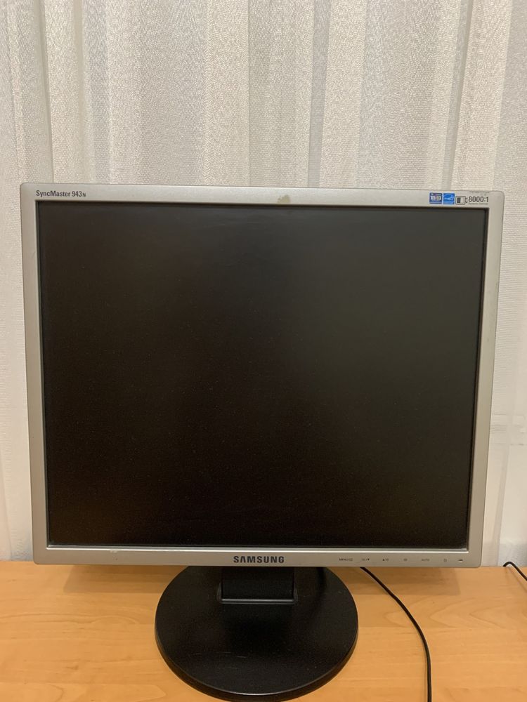 Монітор Samsung Synk Master 19‘‘