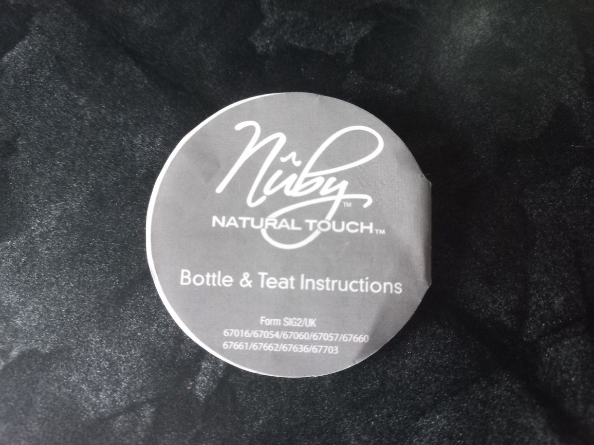 Силиконовая бутылочка Nuby natural touch 150 мл