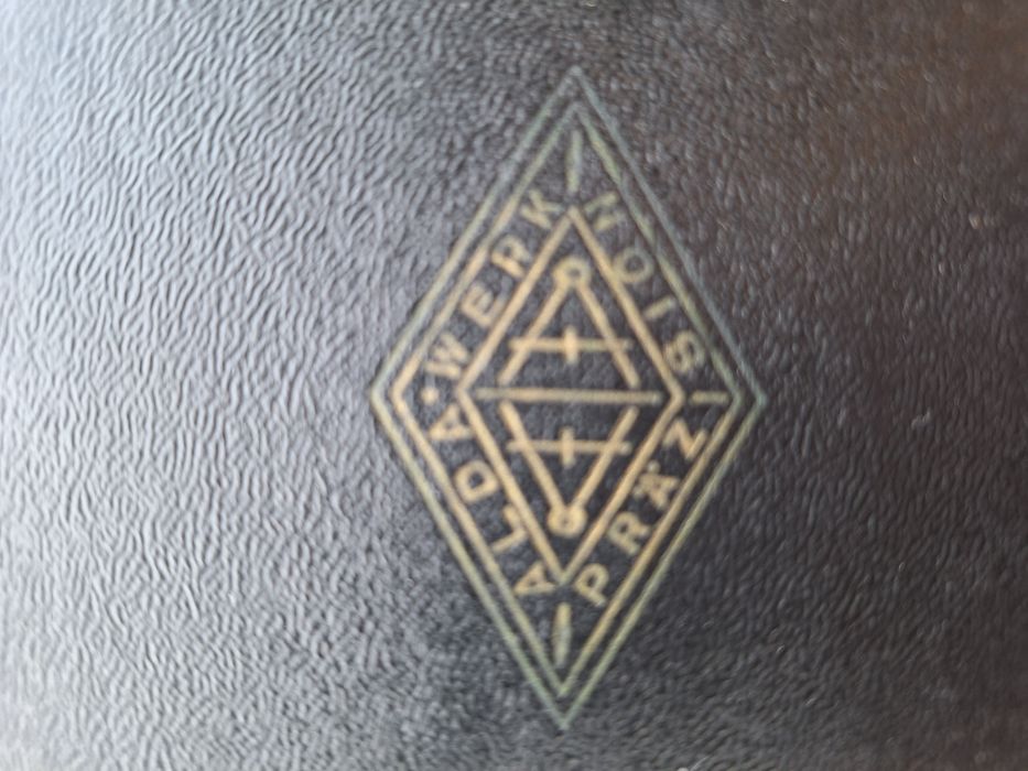 Продам готовальню 1961 года