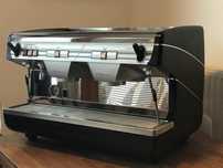 Ekspres NUOVA SIMONELLI APPIA II 2GR-ekspres ciśnieniowy do gastronomi