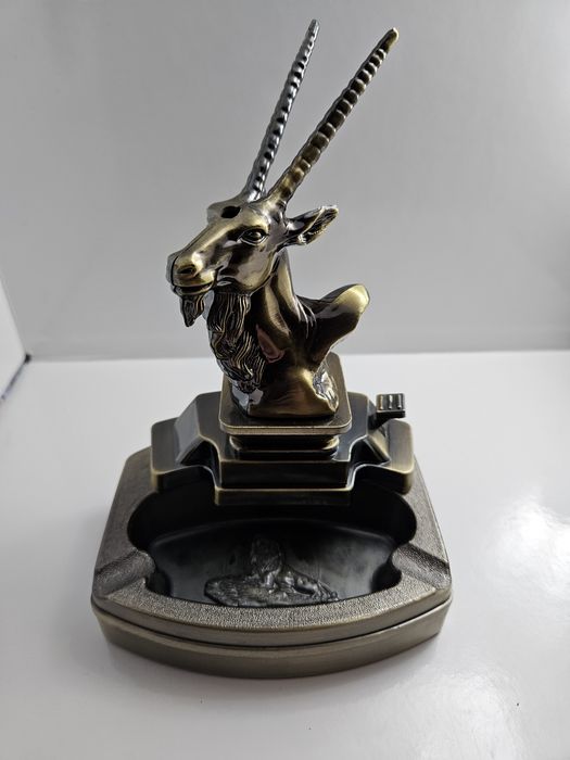 Зажигалка колекционная, хорошего качества