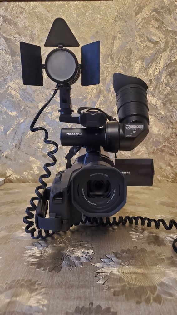 Видеокамера Panasonic AG-DVC60E