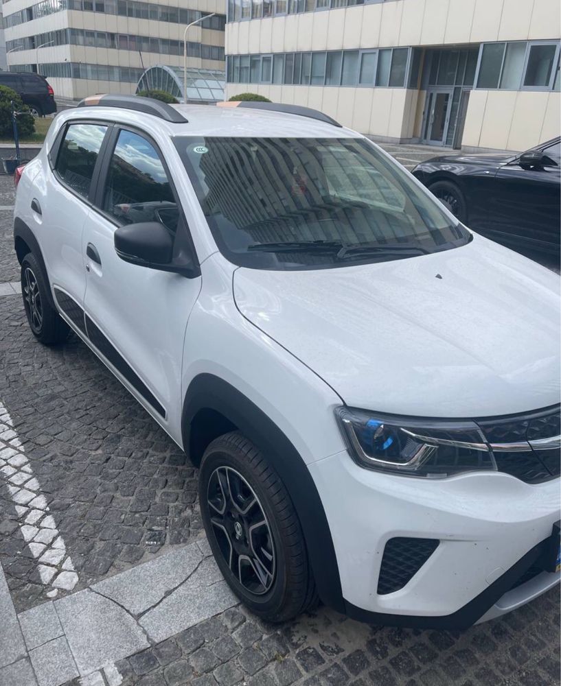 Здається авто в оренду Львів Білий Dongfeng EX1