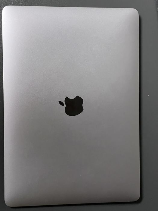 Apple MacBook Air 13" 2020 M1 / 8GB / 256GB / Silver