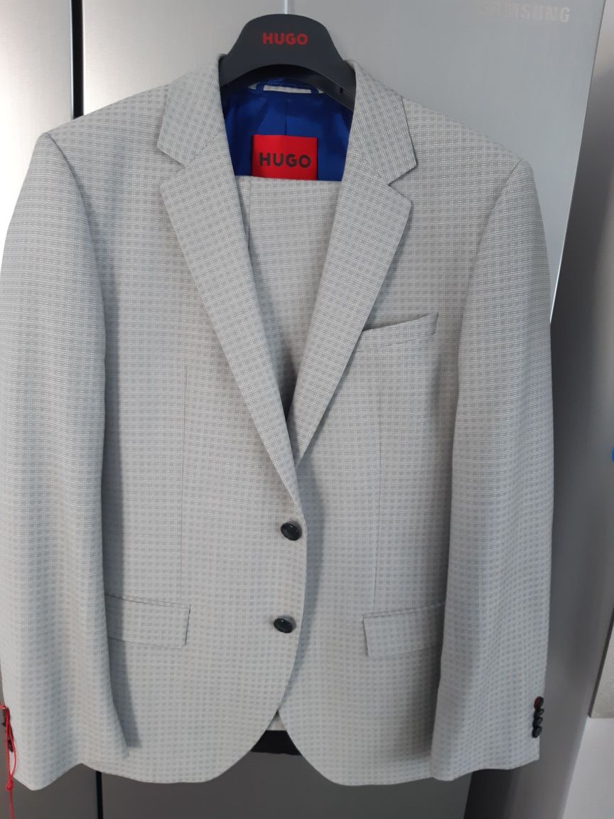 Garnitur Hugo Boss rozm.50