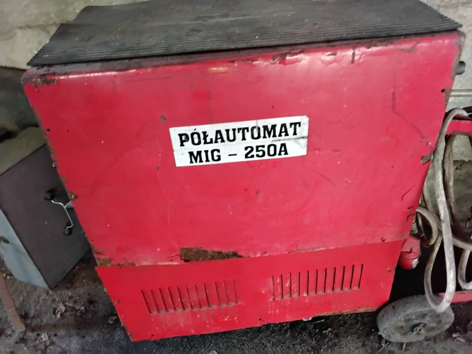 Spawarką Migomat + elektroda