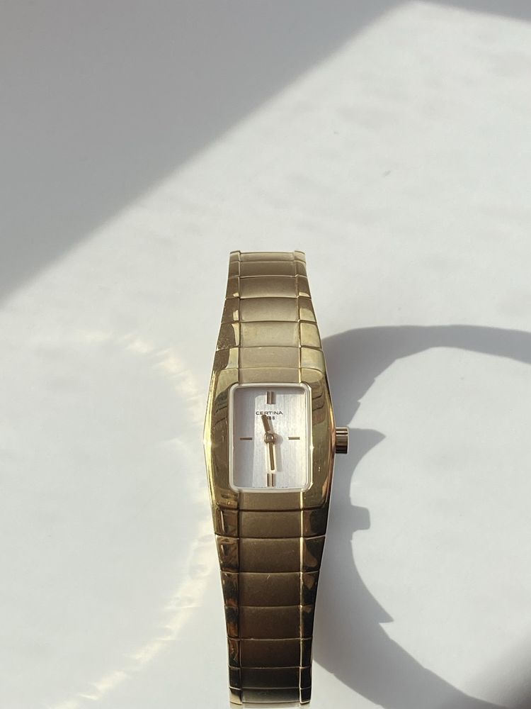Наручные женские часы CERTINA 322.7157.46 золотые, в отличном состояни