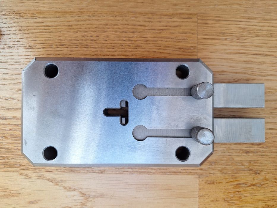 Замок гаражный реечный