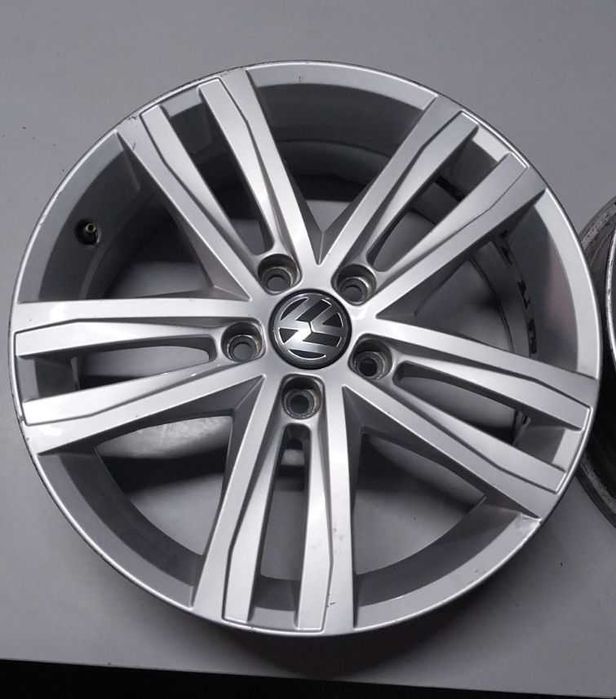 Продаю диски Jetta volkswagen алюминий R17 4шт 5c0601025an
