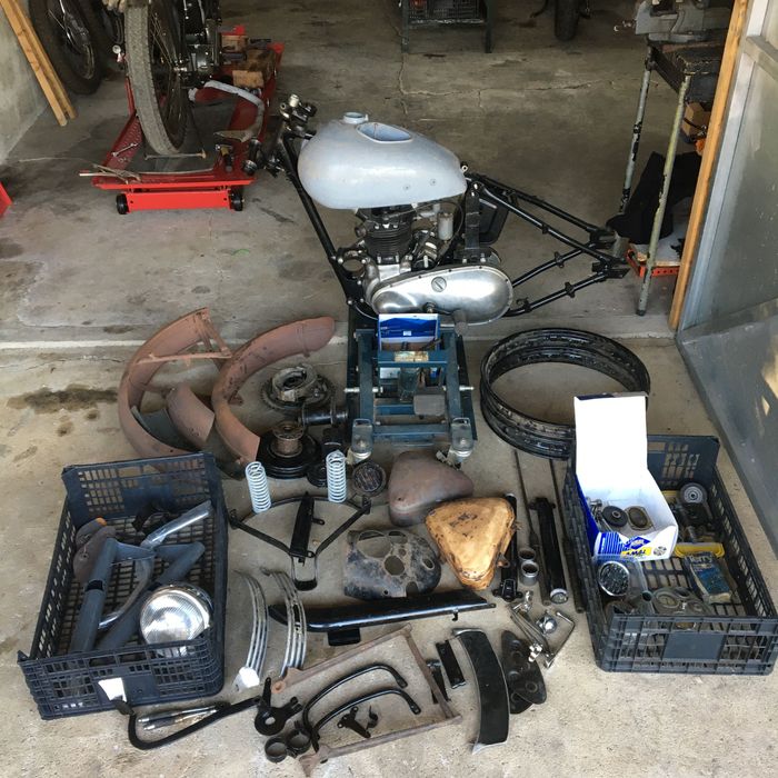 Duas triumph pre unit 1947/ 1953