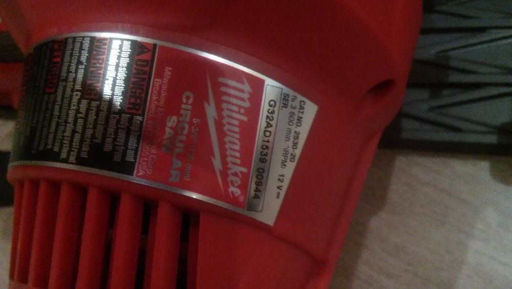 Безщіткова дискова пила Milwaukee M12 2530-20