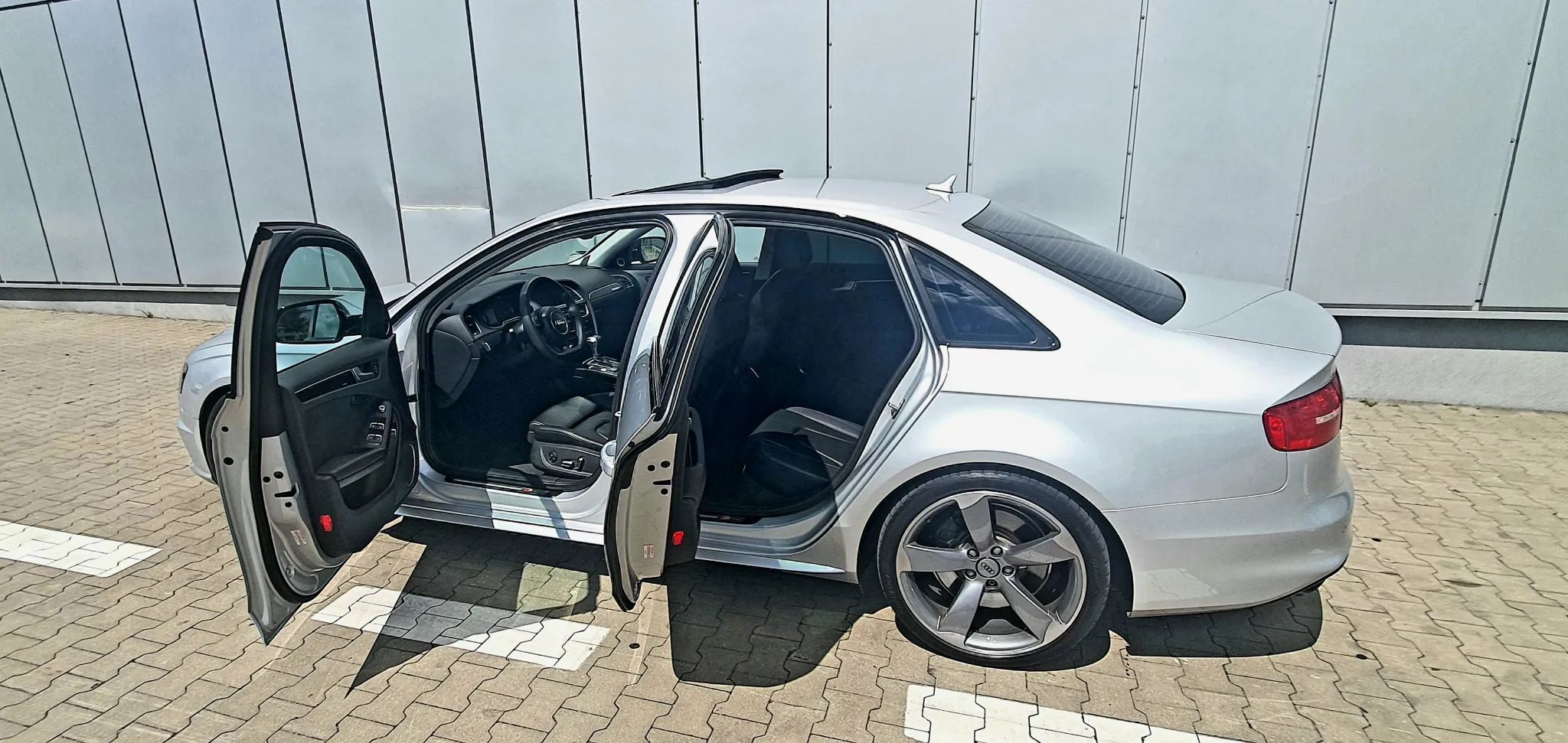 Audi A4 AUDI A4 B8 LIFT 2.0 TFSI Quattro Sline