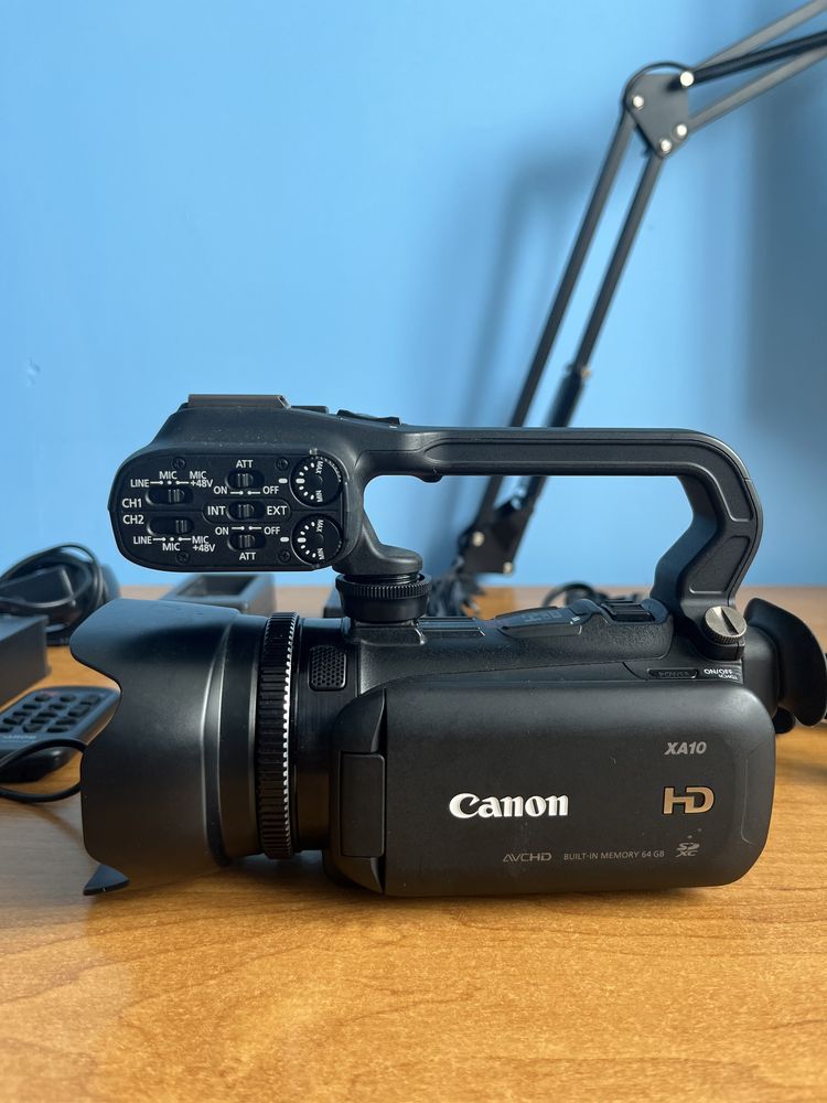 Canon XA10 - lekka kamera dla profesjonalistów