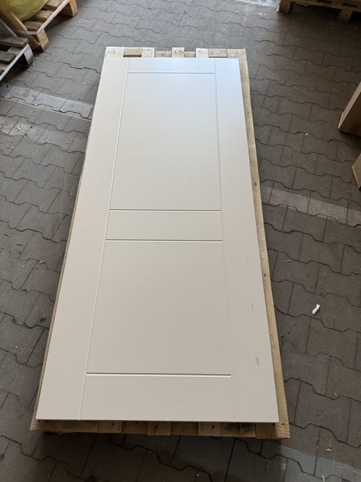 Drzwi przekładkowe z odpadu