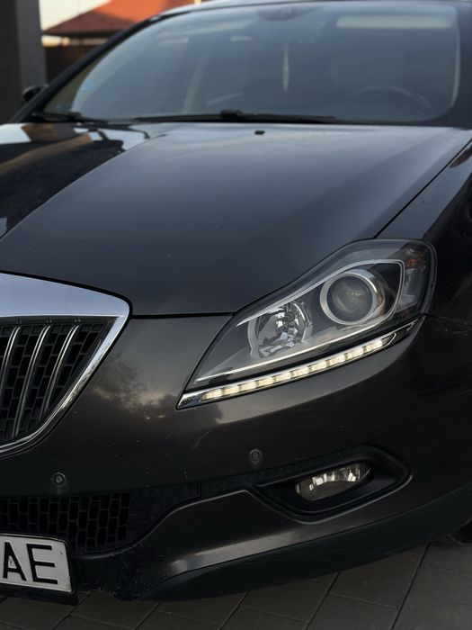 Lancia Delta 1.6 Dizel Avtomat