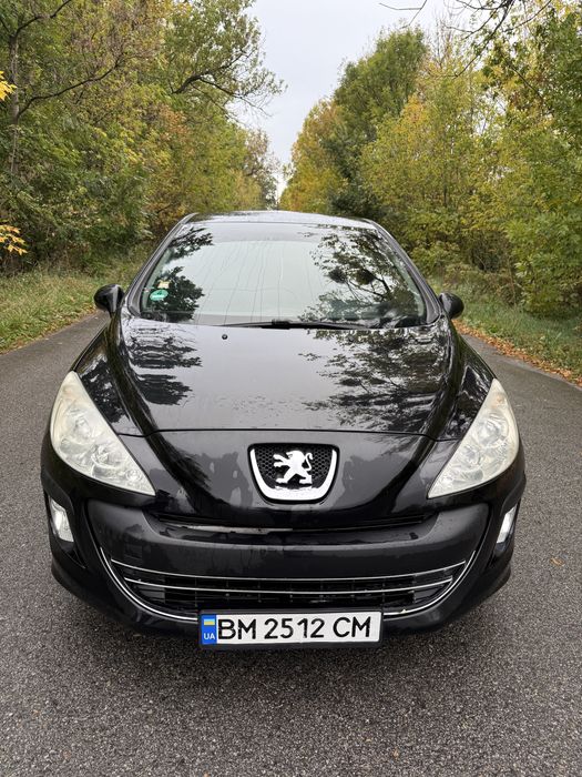 Продам Peugeot 308, Гаражне Зберігання