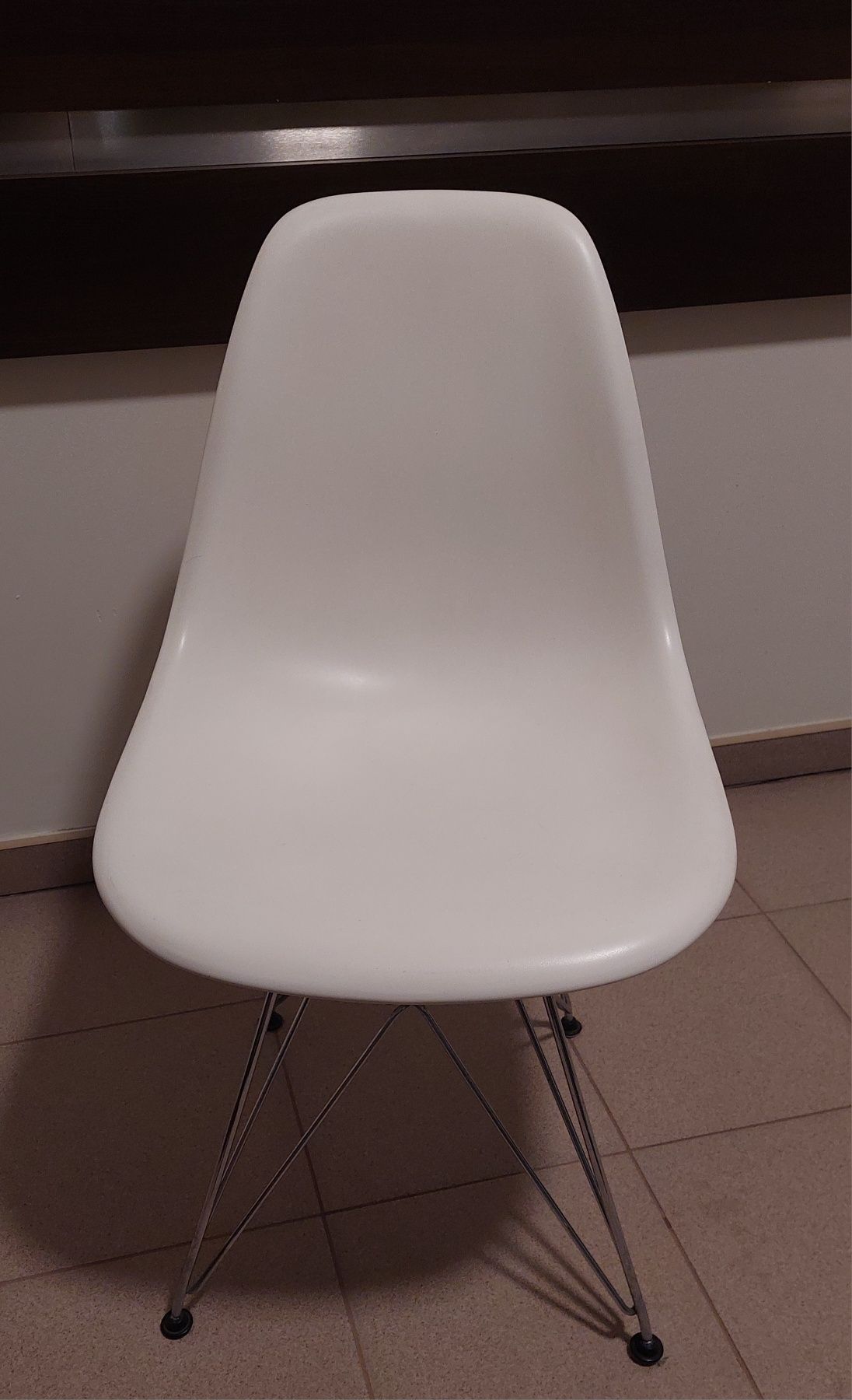 VITRA Eames oryginalne krzesło