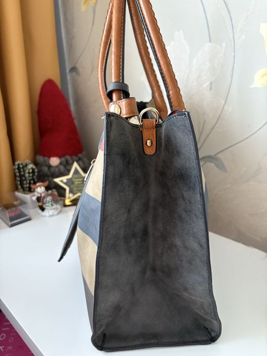 Жіноча шкіряна сумка Burberry