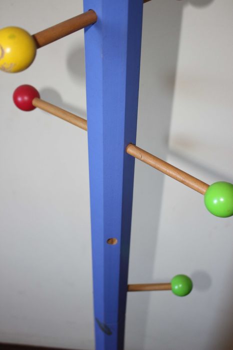 Cabide/Bengaleiro de criança em madeira