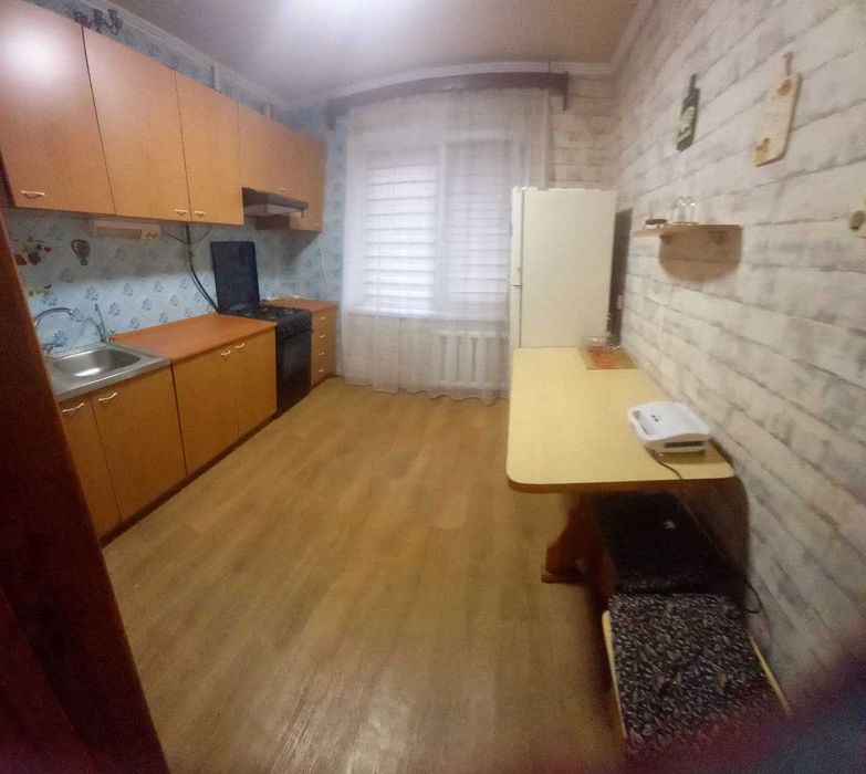 Продам 2х комнатную чешку  хорошем состоянии.