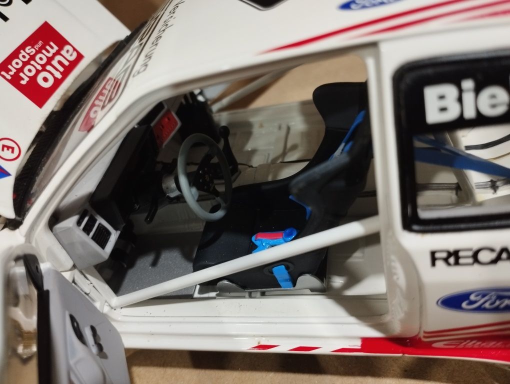 Ford Sierra Cosworth 1/18