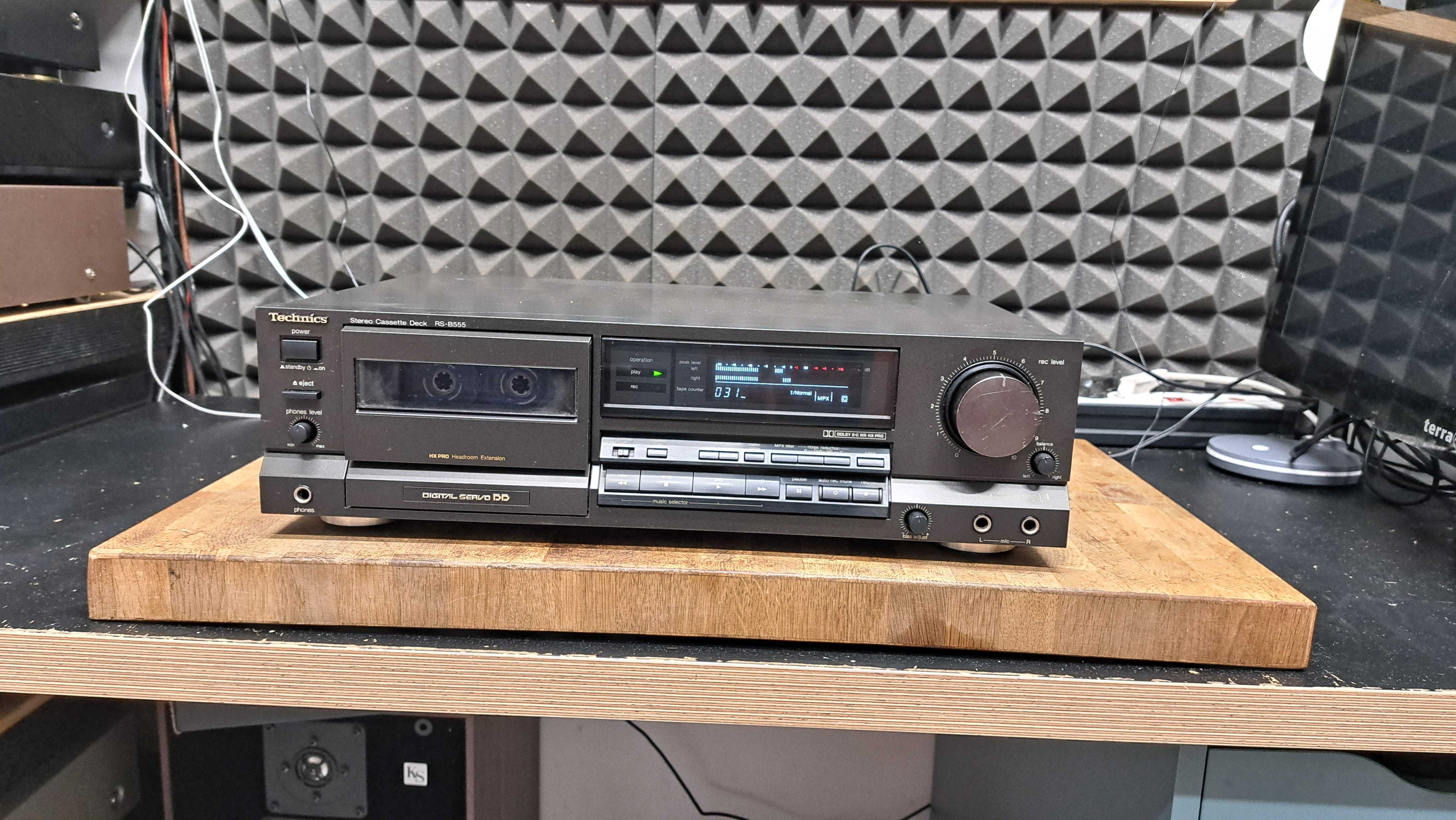 Magnetofon Technics RS-B555