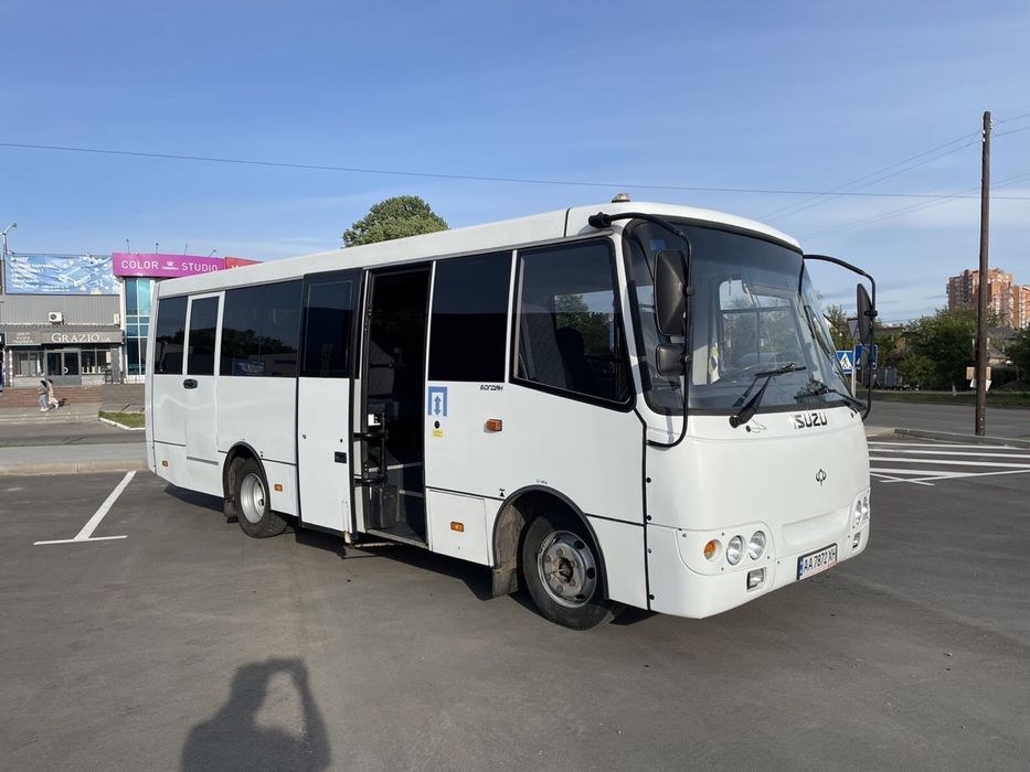 Аренда автобуса Богдан, заказ,розвозка персоналу ,трансфер.