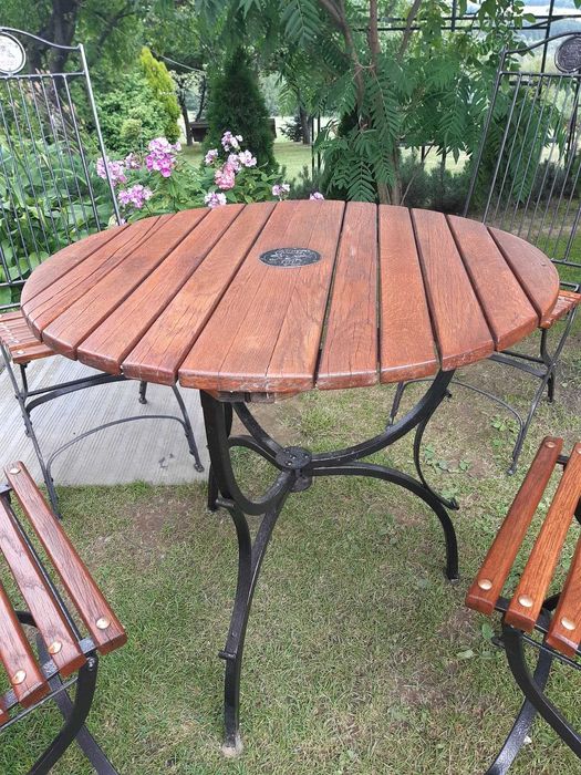 stół i krzesła ogrodowe