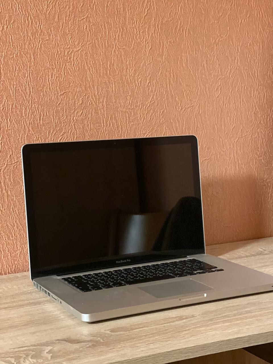 Продаю Macbook pro 2011 ТЕРМІНОВО!!!