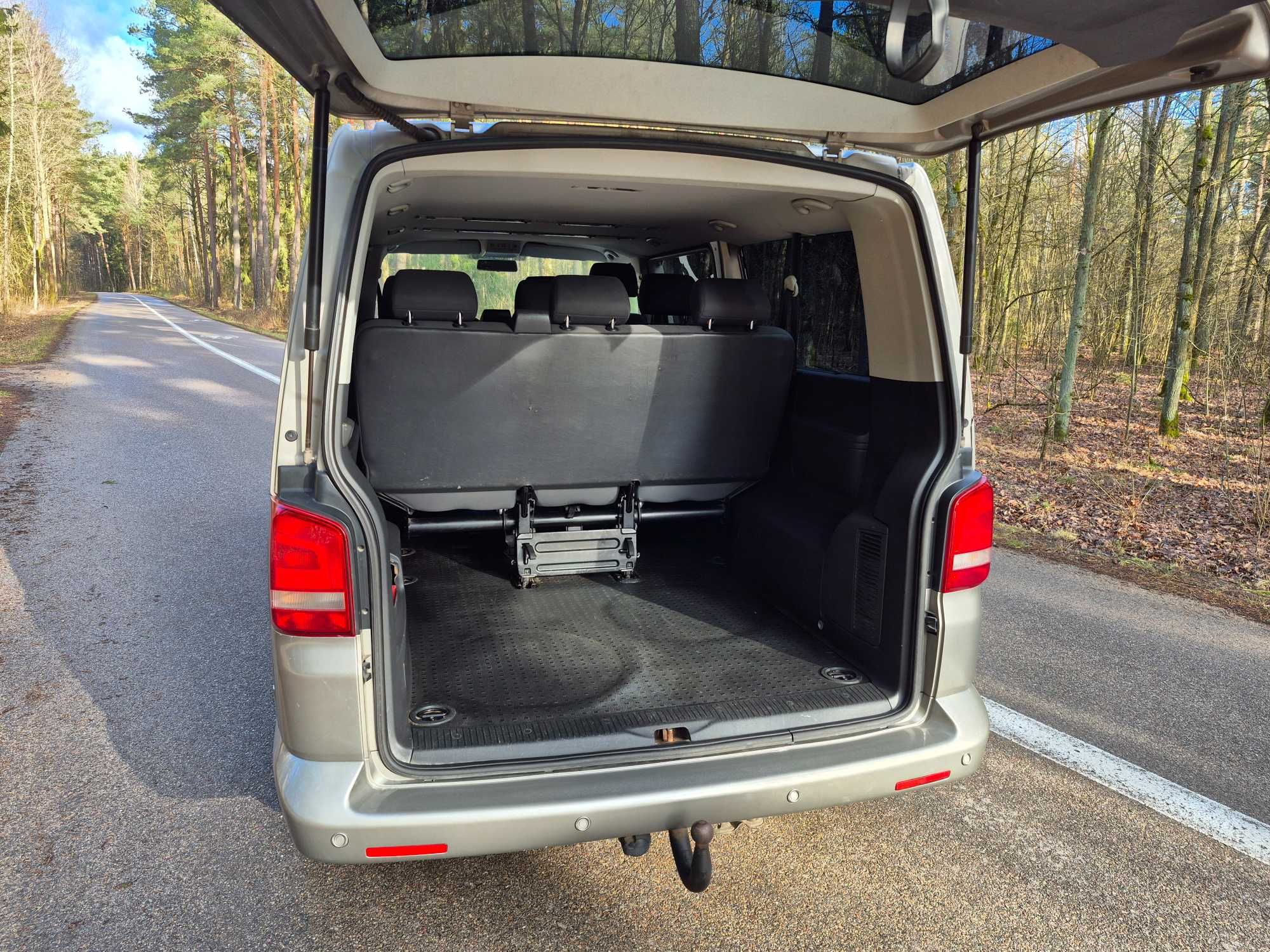 Caravelle T5 2.0tdi 140KM 9os. 2010r