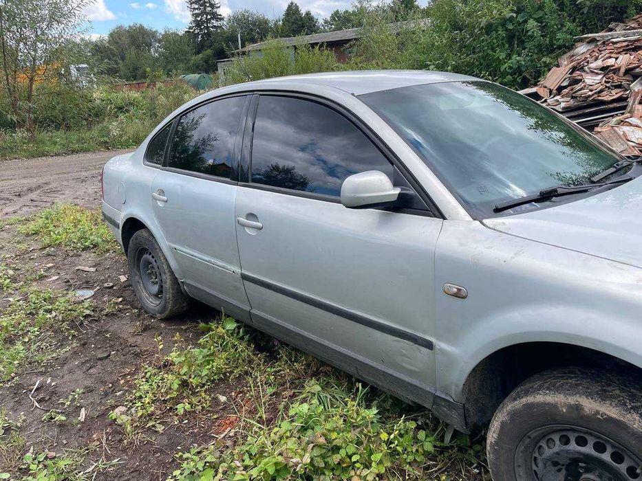 Двері двери передні та задні дверь Volkswagen Passat B5 Фольксваген