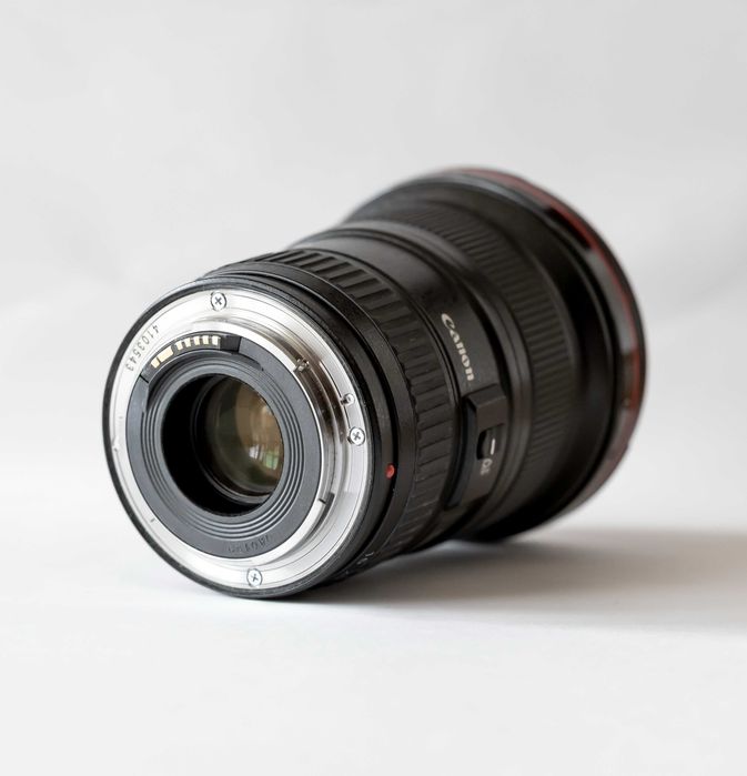 Obiektyw Canon 16-35 mm 2.8 L II USM EF - legendarna optyka