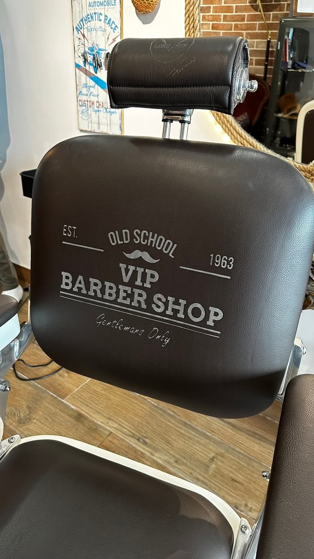 Cadeiras de barbeiro de luxo