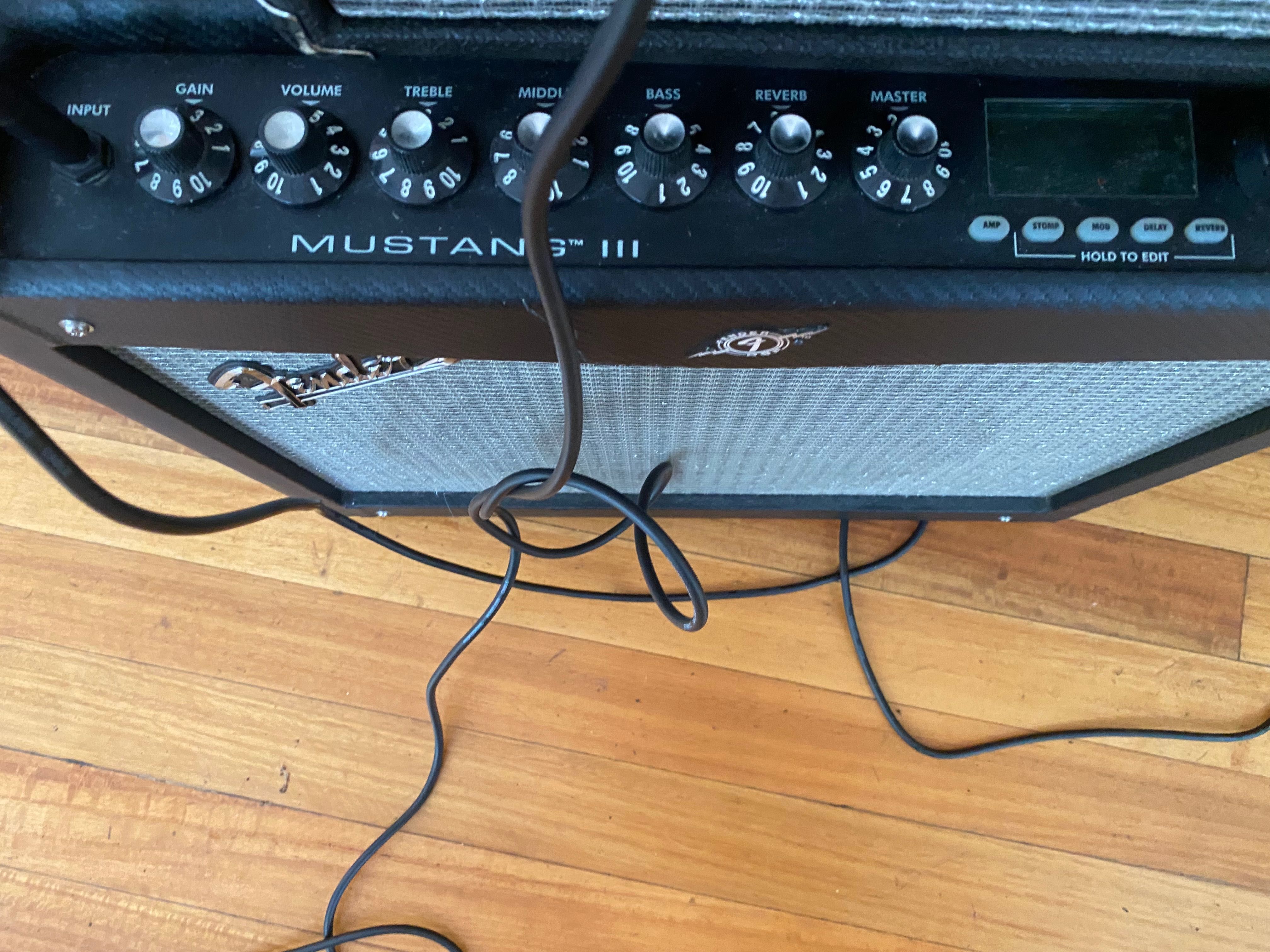 Amplificador Fender Mustang 3