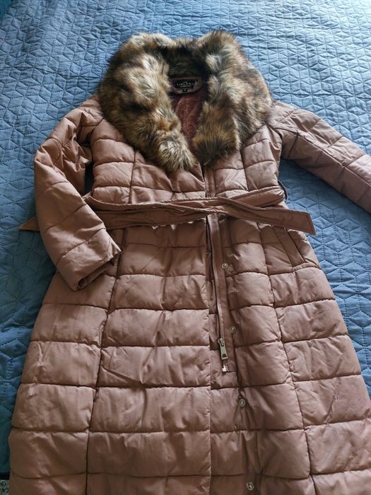 Piękny skórzany płaszczyk zimowy damski z korzuszkiem odpinanym