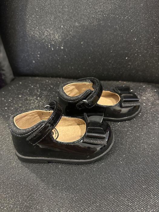 Sapatos Pretos Laço Pat & Ripaton Nº 20