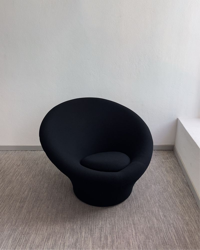 Cadeirão “Mushroom” (versão grande F562) Artifort Pierre Paulin