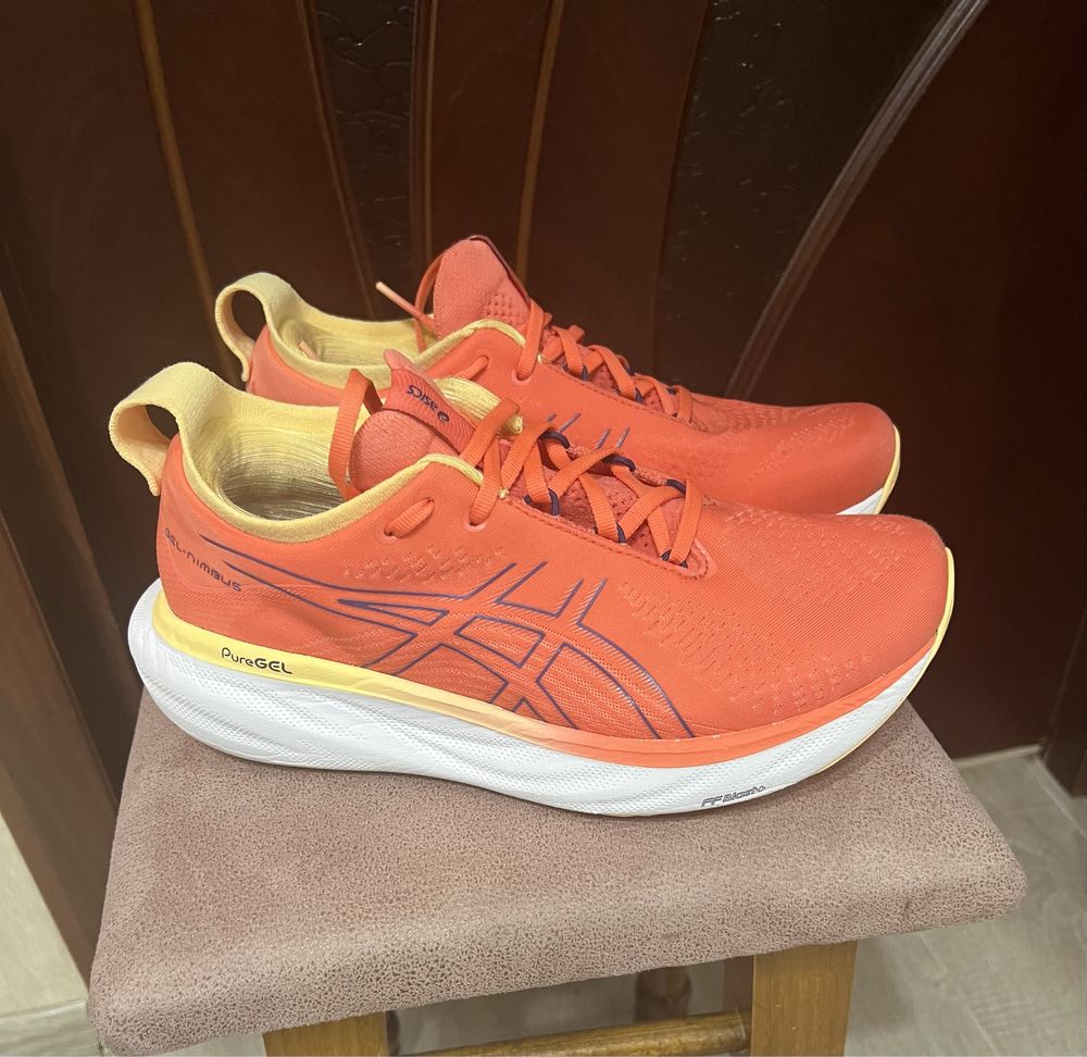 Кросівки жіночі бігові Asics Gel-Nimbus 25 W (1012B356-700)