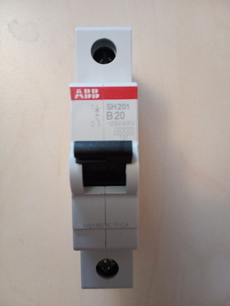 Продам Автоматический выключатель ABB SH201 1p 20А. 2CDS211001R0205