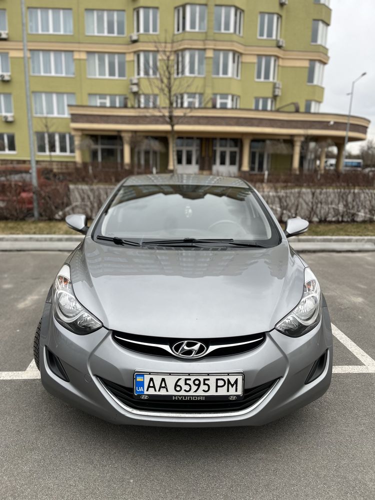 Hyundai Elantra 2013