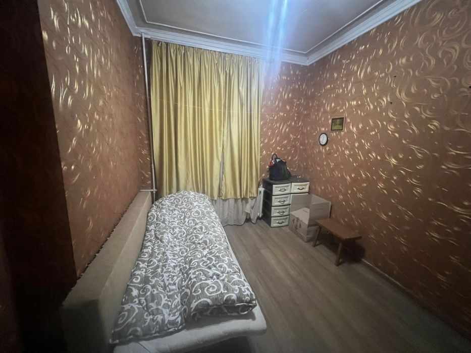 Продам кімнату у 2х кім.